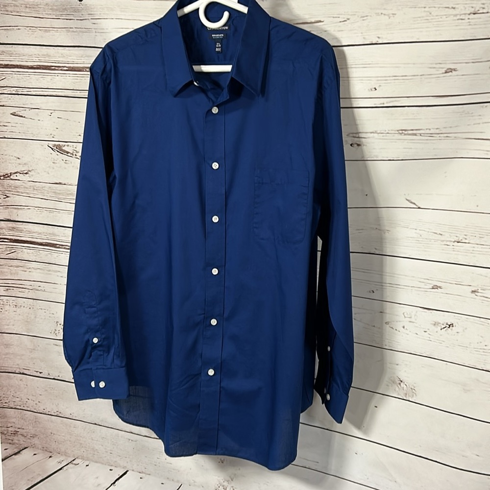 Croft & Barrow men’s broadcloth shirt, 17 1/2 34/35 blue